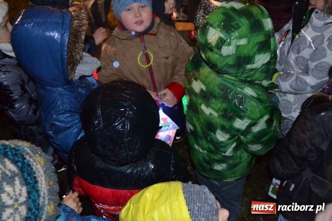 Zdjęcie w galerii na portalu naszraciborz.pl: Święty Marcin na dziedzińcu Starego Opactwa w Rudach  wiadomości z regionu