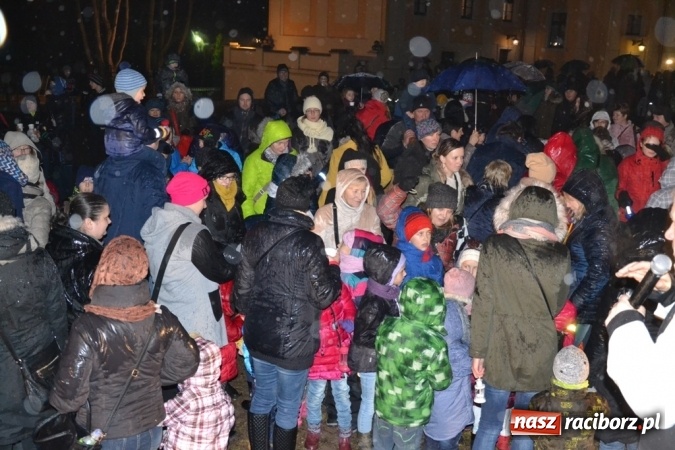 Zdjęcie w galerii na portalu naszraciborz.pl: Święty Marcin na dziedzińcu Starego Opactwa w Rudach  wiadomości z regionu