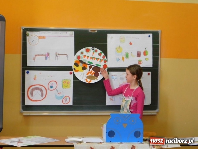 Zdjęcie w galerii na portalu naszraciborz.pl: Śniadanie Daje Moc - ogólnopolska akcja w SP 4 wiadomości z regionu