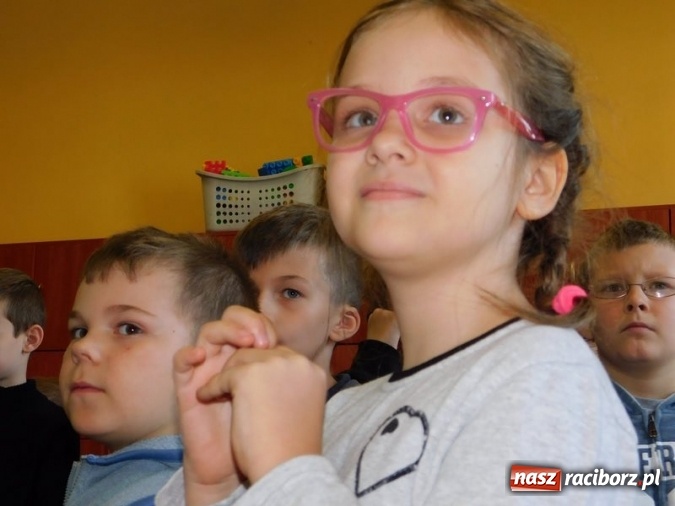 Zdjęcie w galerii na portalu naszraciborz.pl: Śniadanie Daje Moc - ogólnopolska akcja w SP 4 wiadomości z regionu