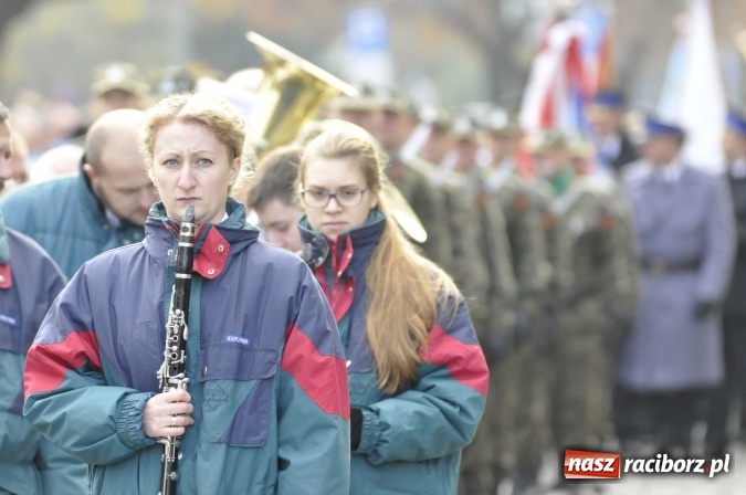 Zdjęcie w galerii na portalu naszraciborz.pl: Raciborskie obchody 98. rocznicy odzyskania przez POLSKĘ niepodległości FOTO I WIDEO wiadomości z regionu