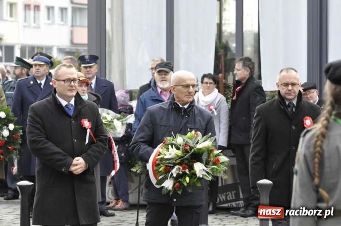 Zdjęcie w galerii na portalu naszraciborz.pl: Raciborskie obchody 98. rocznicy odzyskania przez POLSKĘ niepodległości FOTO I WIDEO wiadomości z regionu