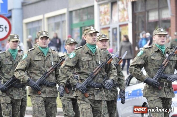 Zdjęcie w galerii na portalu naszraciborz.pl: Raciborskie obchody 98. rocznicy odzyskania przez POLSKĘ niepodległości FOTO I WIDEO wiadomości z regionu
