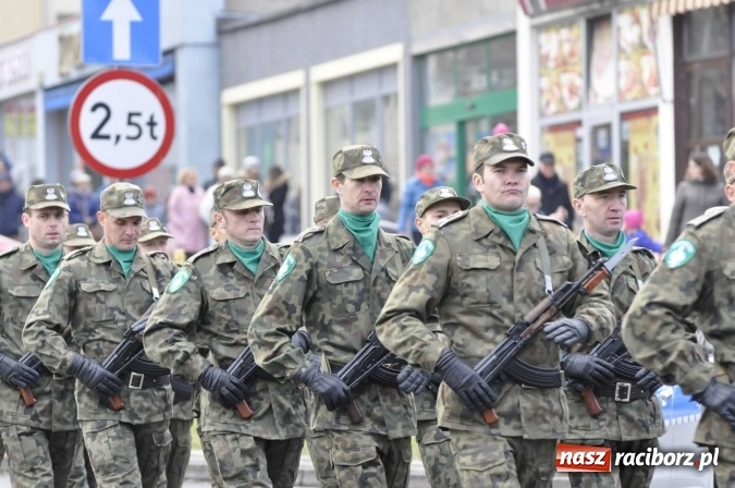 Zdjęcie w galerii na portalu naszraciborz.pl: Raciborskie obchody 98. rocznicy odzyskania przez POLSKĘ niepodległości FOTO I WIDEO wiadomości z regionu