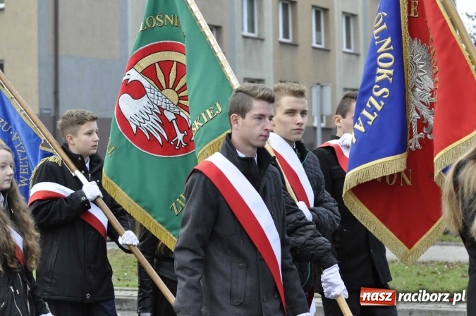 Zdjęcie w galerii na portalu naszraciborz.pl: Raciborskie obchody 98. rocznicy odzyskania przez POLSKĘ niepodległości FOTO I WIDEO wiadomości z regionu
