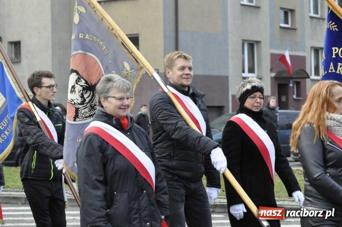 Zdjęcie w galerii na portalu naszraciborz.pl: Raciborskie obchody 98. rocznicy odzyskania przez POLSKĘ niepodległości FOTO I WIDEO wiadomości z regionu