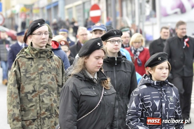 Zdjęcie w galerii na portalu naszraciborz.pl: Raciborskie obchody 98. rocznicy odzyskania przez POLSKĘ niepodległości FOTO I WIDEO wiadomości z regionu