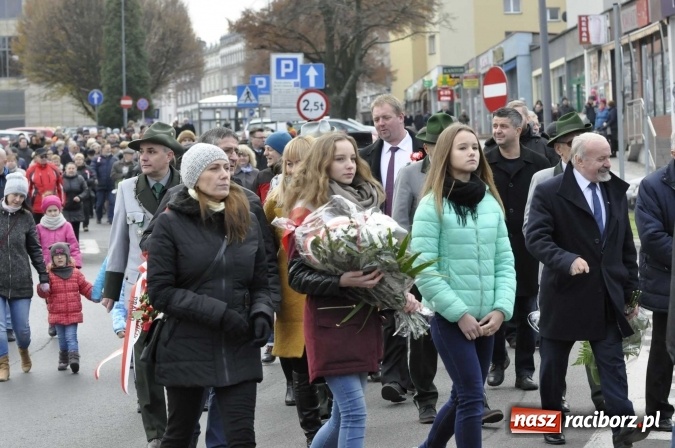 Zdjęcie w galerii na portalu naszraciborz.pl: Raciborskie obchody 98. rocznicy odzyskania przez POLSKĘ niepodległości FOTO I WIDEO wiadomości z regionu