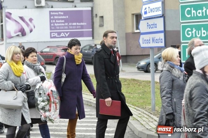 Zdjęcie w galerii na portalu naszraciborz.pl: Raciborskie obchody 98. rocznicy odzyskania przez POLSKĘ niepodległości FOTO I WIDEO wiadomości z regionu