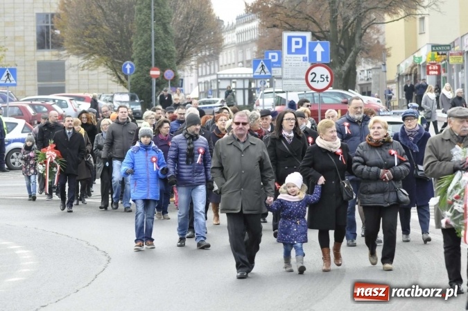 Zdjęcie w galerii na portalu naszraciborz.pl: Raciborskie obchody 98. rocznicy odzyskania przez POLSKĘ niepodległości FOTO I WIDEO wiadomości z regionu