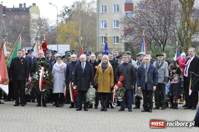 Zdjęcie w galerii na portalu naszraciborz.pl: Raciborskie obchody 98. rocznicy odzyskania przez POLSKĘ niepodległości FOTO I WIDEO wiadomości z regionu