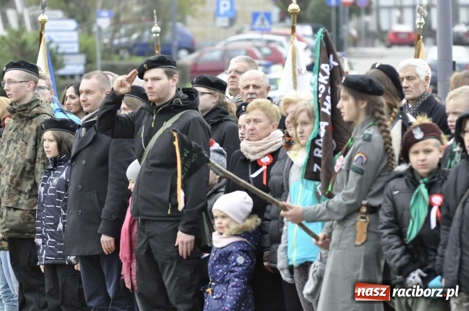 Zdjęcie w galerii na portalu naszraciborz.pl: Raciborskie obchody 98. rocznicy odzyskania przez POLSKĘ niepodległości FOTO I WIDEO wiadomości z regionu