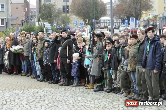 Zdjęcie w galerii na portalu naszraciborz.pl: Raciborskie obchody 98. rocznicy odzyskania przez POLSKĘ niepodległości FOTO I WIDEO wiadomości z regionu