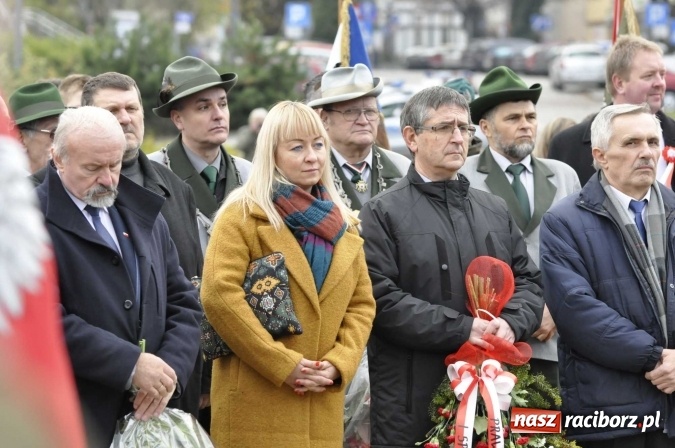 Zdjęcie w galerii na portalu naszraciborz.pl: Raciborskie obchody 98. rocznicy odzyskania przez POLSKĘ niepodległości FOTO I WIDEO wiadomości z regionu