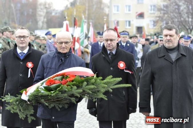 Zdjęcie w galerii na portalu naszraciborz.pl: Raciborskie obchody 98. rocznicy odzyskania przez POLSKĘ niepodległości FOTO I WIDEO wiadomości z regionu