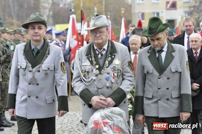 Zdjęcie w galerii na portalu naszraciborz.pl: Raciborskie obchody 98. rocznicy odzyskania przez POLSKĘ niepodległości FOTO I WIDEO wiadomości z regionu