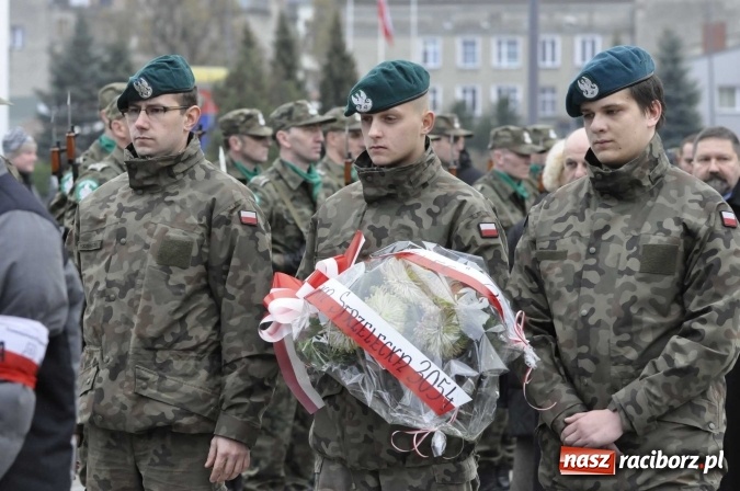 Zdjęcie w galerii na portalu naszraciborz.pl: Raciborskie obchody 98. rocznicy odzyskania przez POLSKĘ niepodległości FOTO I WIDEO wiadomości z regionu