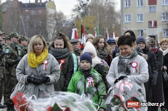 Zdjęcie w galerii na portalu naszraciborz.pl: Raciborskie obchody 98. rocznicy odzyskania przez POLSKĘ niepodległości FOTO I WIDEO wiadomości z regionu