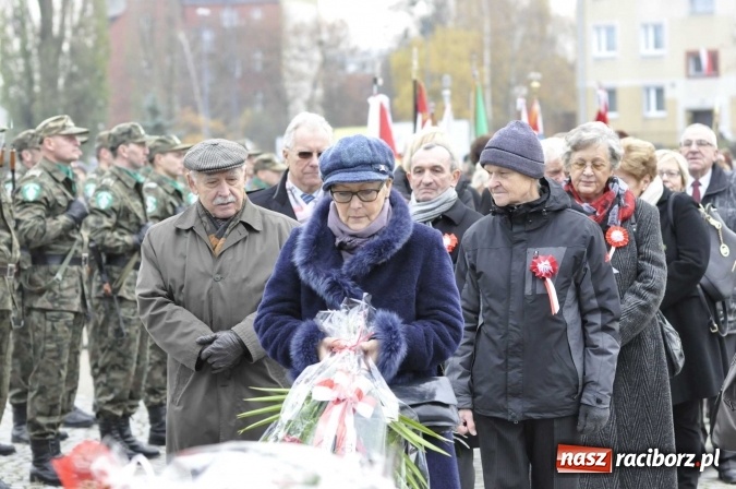 Zdjęcie w galerii na portalu naszraciborz.pl: Raciborskie obchody 98. rocznicy odzyskania przez POLSKĘ niepodległości FOTO I WIDEO wiadomości z regionu