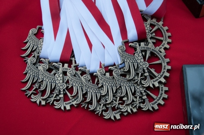 Zdjęcie w galerii na portalu naszraciborz.pl: Komu marsz to za mało... ten biega. 17. Bieg Niepodległości w Kuźni Raciborskiej wiadomości z regionu