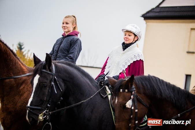 Zdjęcie w galerii na portalu naszraciborz.pl: Rogale i św. Marcin na koniu w Studziennej wiadomości z regionu