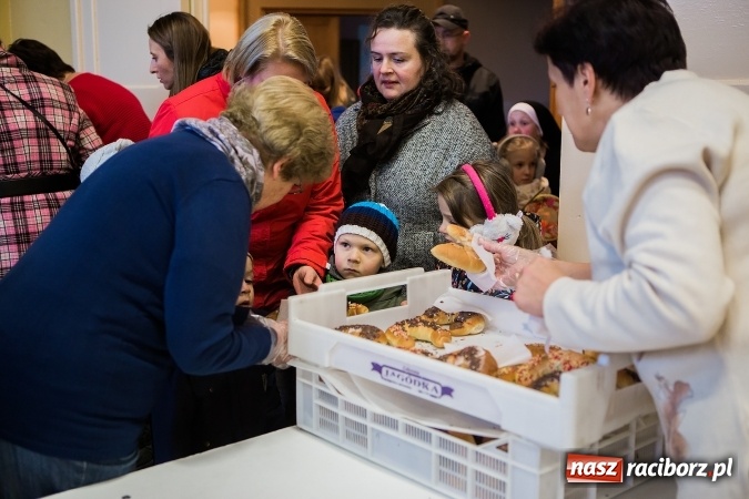 Zdjęcie w galerii na portalu naszraciborz.pl: Rogale i św. Marcin na koniu w Studziennej wiadomości z regionu