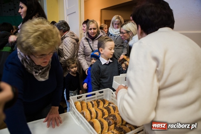 Zdjęcie w galerii na portalu naszraciborz.pl: Rogale i św. Marcin na koniu w Studziennej wiadomości z regionu