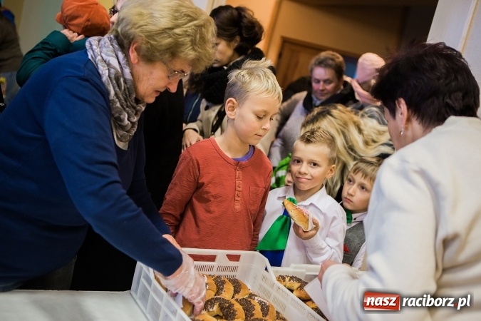 Zdjęcie w galerii na portalu naszraciborz.pl: Rogale i św. Marcin na koniu w Studziennej wiadomości z regionu