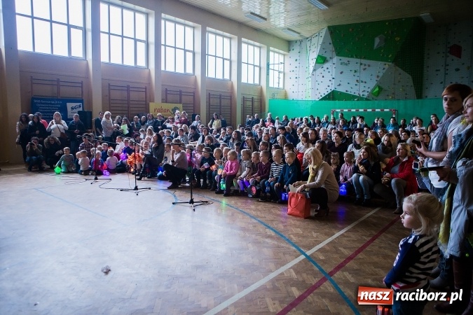 Zdjęcie w galerii na portalu naszraciborz.pl: Rogale i św. Marcin na koniu w Studziennej wiadomości z regionu