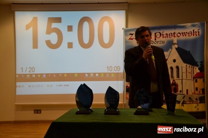 Zdjęcie w galerii na portalu naszraciborz.pl: Turniej Brydża Sportowego Pamięci Emila Olbrota na Zamku Piastowskim za nami  wiadomości z regionu