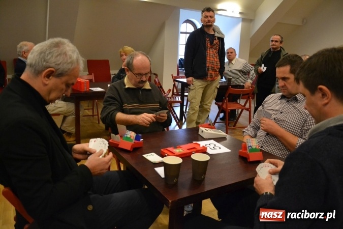 Zdjęcie w galerii na portalu naszraciborz.pl: Turniej Brydża Sportowego Pamięci Emila Olbrota na Zamku Piastowskim za nami  wiadomości z regionu