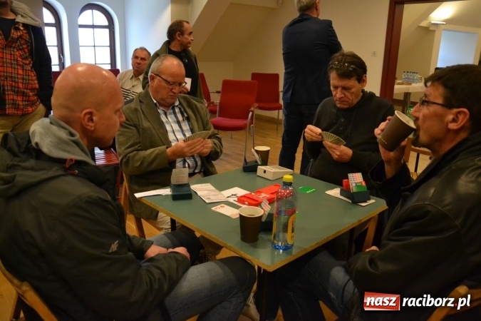 Zdjęcie w galerii na portalu naszraciborz.pl: Turniej Brydża Sportowego Pamięci Emila Olbrota na Zamku Piastowskim za nami  wiadomości z regionu