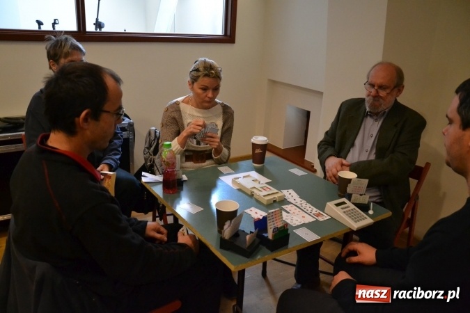 Zdjęcie w galerii na portalu naszraciborz.pl: Turniej Brydża Sportowego Pamięci Emila Olbrota na Zamku Piastowskim za nami  wiadomości z regionu