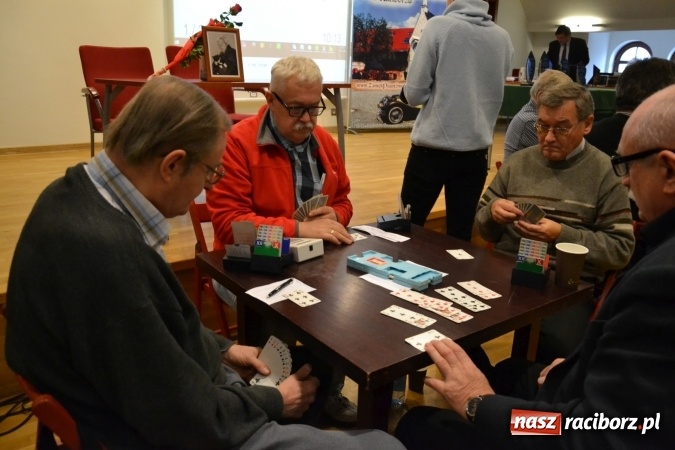 Zdjęcie w galerii na portalu naszraciborz.pl: Turniej Brydża Sportowego Pamięci Emila Olbrota na Zamku Piastowskim za nami  wiadomości z regionu