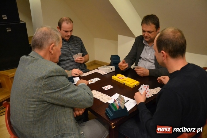 Zdjęcie w galerii na portalu naszraciborz.pl: Turniej Brydża Sportowego Pamięci Emila Olbrota na Zamku Piastowskim za nami  wiadomości z regionu