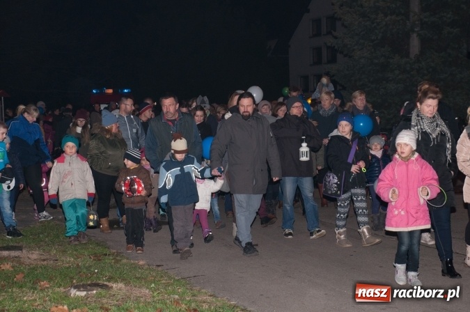 Zdjęcie w galerii na portalu naszraciborz.pl: Msza, kolorowy korowód i rodzinny festyn - huczne obchody św. Marcina w Kuźni Raciborskiej wiadomości z regionu