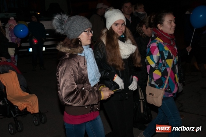 Zdjęcie w galerii na portalu naszraciborz.pl: Msza, kolorowy korowód i rodzinny festyn - huczne obchody św. Marcina w Kuźni Raciborskiej wiadomości z regionu