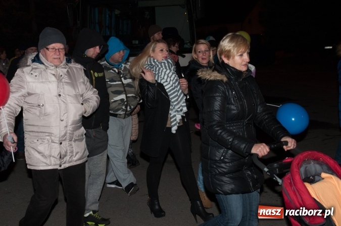 Zdjęcie w galerii na portalu naszraciborz.pl: Msza, kolorowy korowód i rodzinny festyn - huczne obchody św. Marcina w Kuźni Raciborskiej wiadomości z regionu