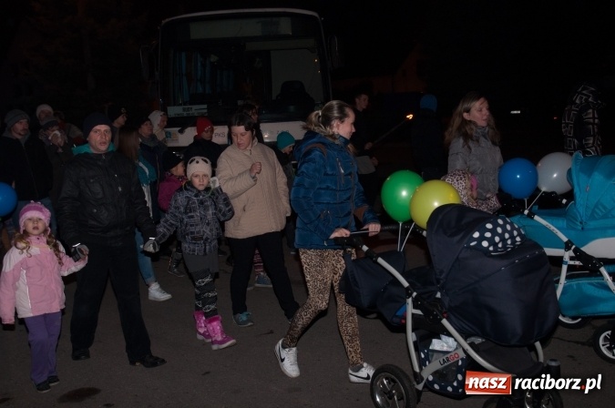 Zdjęcie w galerii na portalu naszraciborz.pl: Msza, kolorowy korowód i rodzinny festyn - huczne obchody św. Marcina w Kuźni Raciborskiej wiadomości z regionu