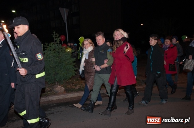 Zdjęcie w galerii na portalu naszraciborz.pl: Msza, kolorowy korowód i rodzinny festyn - huczne obchody św. Marcina w Kuźni Raciborskiej wiadomości z regionu