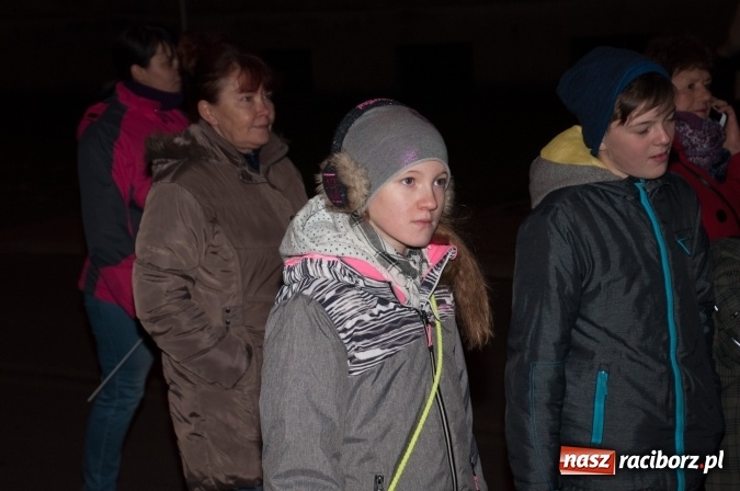 Zdjęcie w galerii na portalu naszraciborz.pl: Msza, kolorowy korowód i rodzinny festyn - huczne obchody św. Marcina w Kuźni Raciborskiej wiadomości z regionu