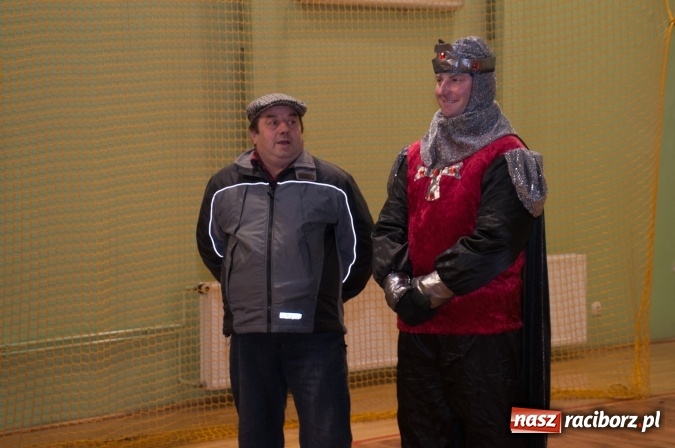 Zdjęcie w galerii na portalu naszraciborz.pl: Msza, kolorowy korowód i rodzinny festyn - huczne obchody św. Marcina w Kuźni Raciborskiej wiadomości z regionu