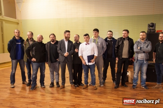 Zdjęcie w galerii na portalu naszraciborz.pl: Msza, kolorowy korowód i rodzinny festyn - huczne obchody św. Marcina w Kuźni Raciborskiej wiadomości z regionu