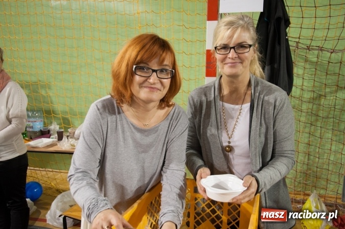 Zdjęcie w galerii na portalu naszraciborz.pl: Msza, kolorowy korowód i rodzinny festyn - huczne obchody św. Marcina w Kuźni Raciborskiej wiadomości z regionu