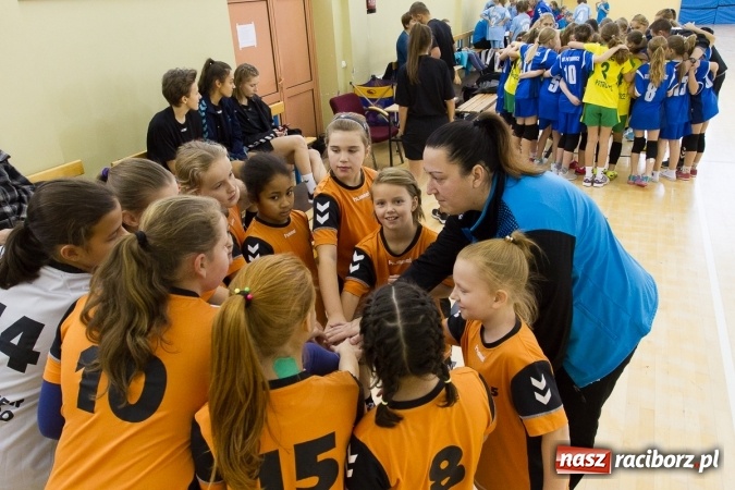 Zdjęcie w galerii na portalu naszraciborz.pl: 4. Turniej Piłki Ręcznej Dziewcząt Młodszych w Pietrowicach Wielkich wiadomości z regionu