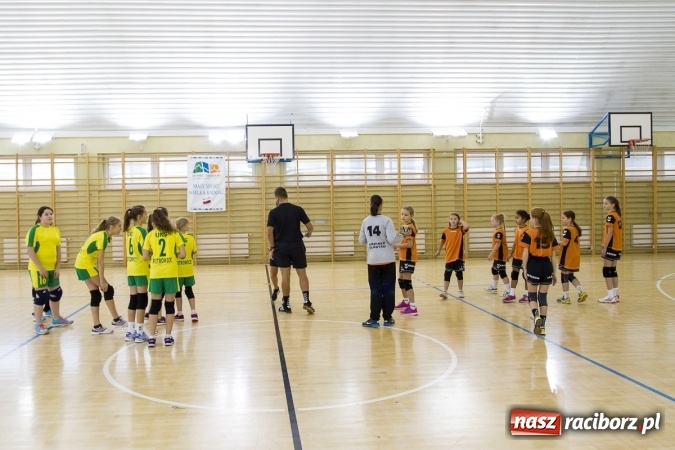 Zdjęcie w galerii na portalu naszraciborz.pl: 4. Turniej Piłki Ręcznej Dziewcząt Młodszych w Pietrowicach Wielkich wiadomości z regionu
