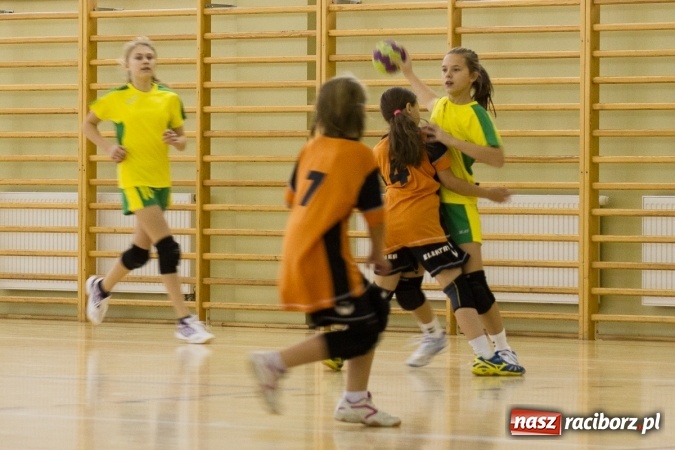 Zdjęcie w galerii na portalu naszraciborz.pl: 4. Turniej Piłki Ręcznej Dziewcząt Młodszych w Pietrowicach Wielkich wiadomości z regionu