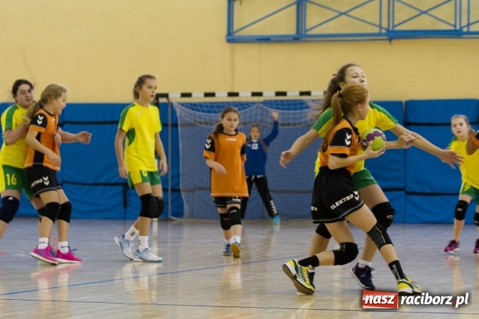 Zdjęcie w galerii na portalu naszraciborz.pl: 4. Turniej Piłki Ręcznej Dziewcząt Młodszych w Pietrowicach Wielkich wiadomości z regionu