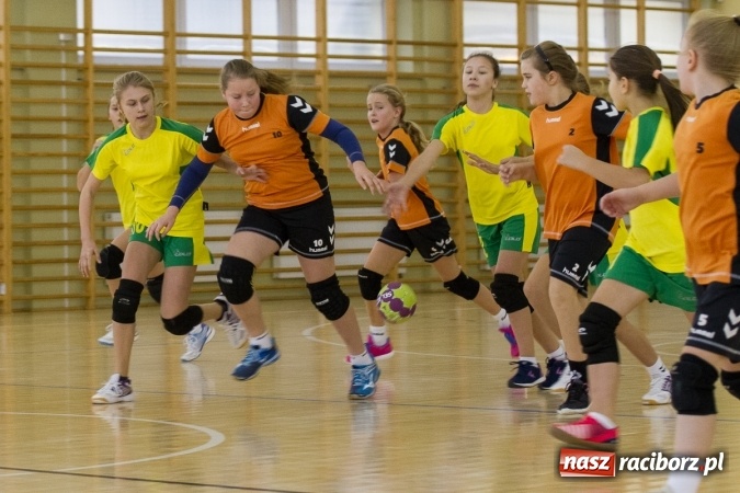 Zdjęcie w galerii na portalu naszraciborz.pl: 4. Turniej Piłki Ręcznej Dziewcząt Młodszych w Pietrowicach Wielkich wiadomości z regionu