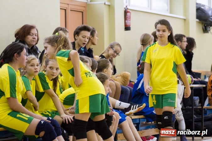 Zdjęcie w galerii na portalu naszraciborz.pl: 4. Turniej Piłki Ręcznej Dziewcząt Młodszych w Pietrowicach Wielkich wiadomości z regionu